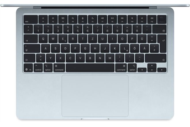 Apple MacBook Air 13" (MC6U4D/A)