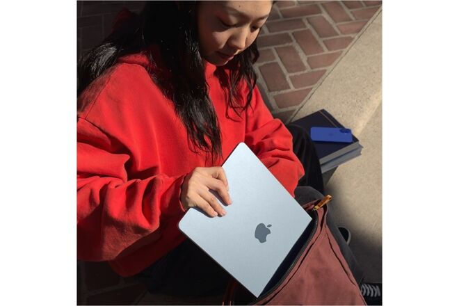 Apple Apple MacBook Air 13" (MC6T4D/A)